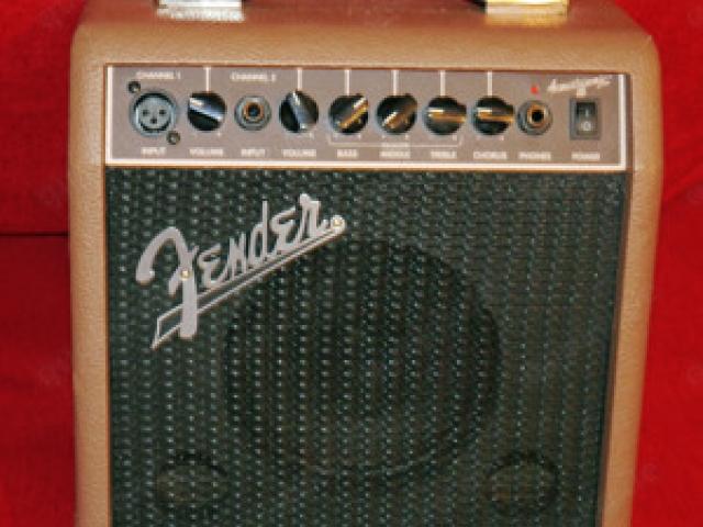 Fender Acoustasonic 15   -   Gitarrenverstärker - 1